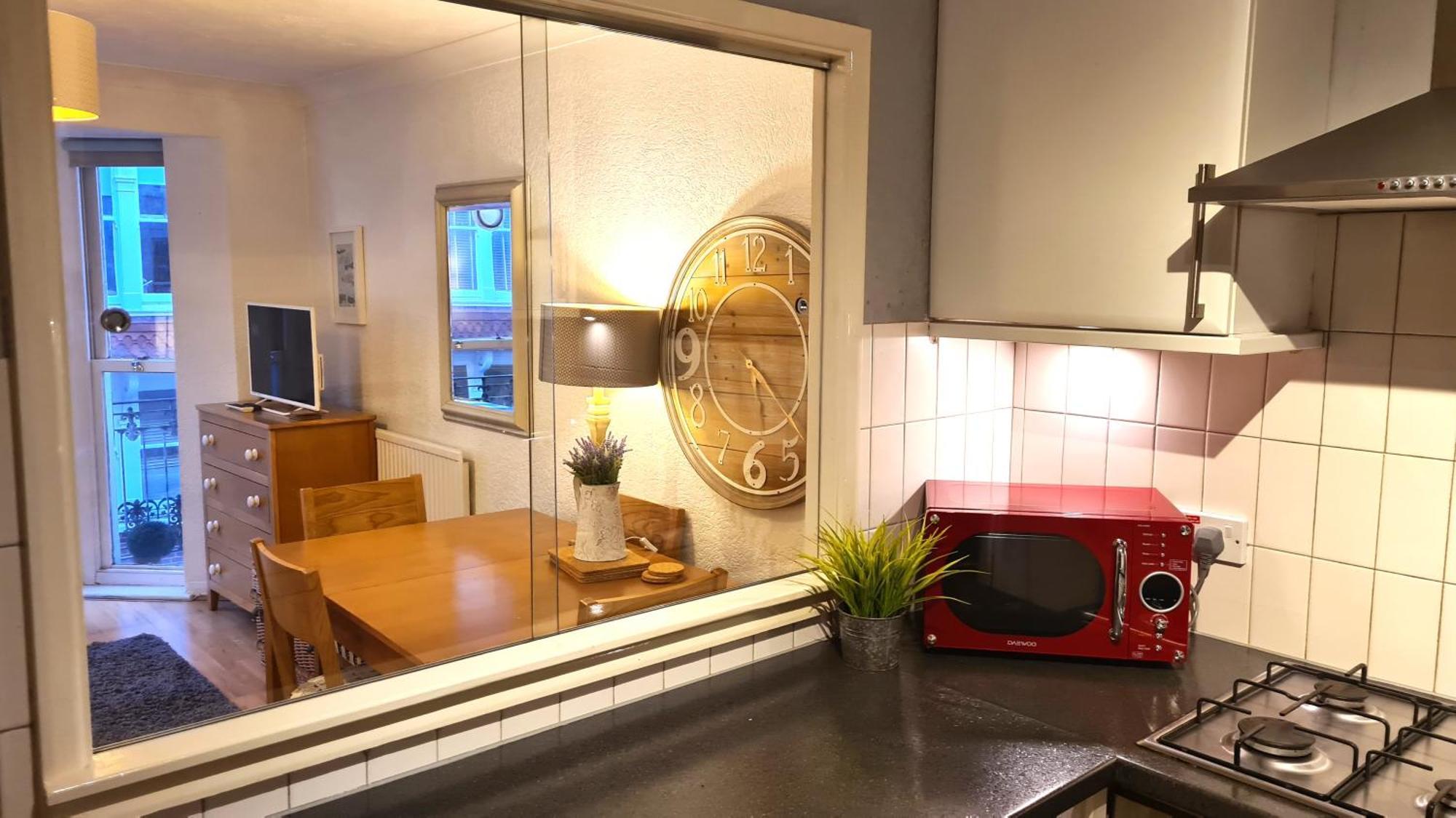Burlington Beach Apartments Brighton ภายนอก รูปภาพ