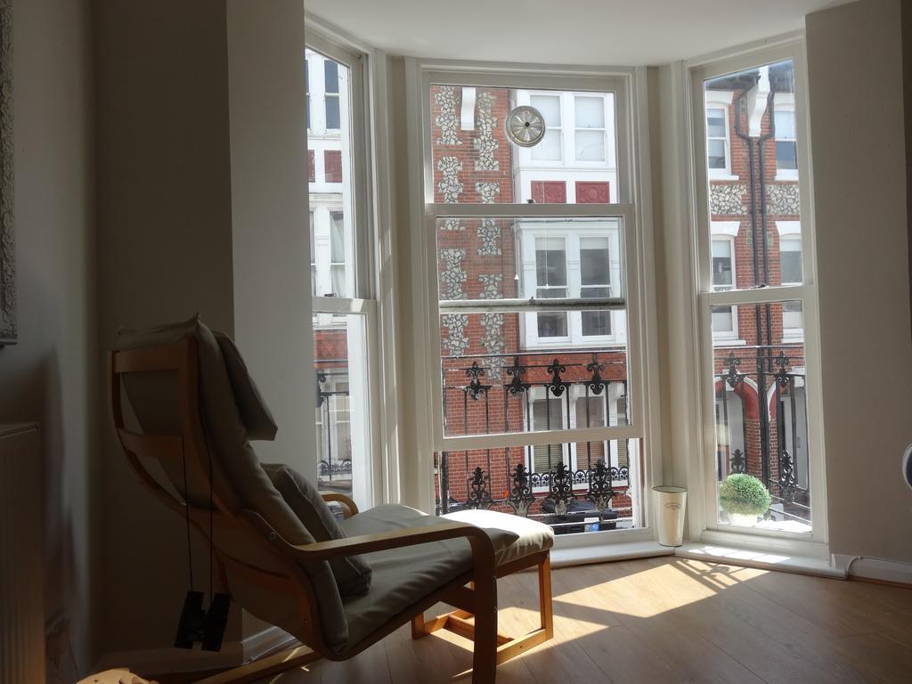 Burlington Beach Apartments Brighton ภายนอก รูปภาพ