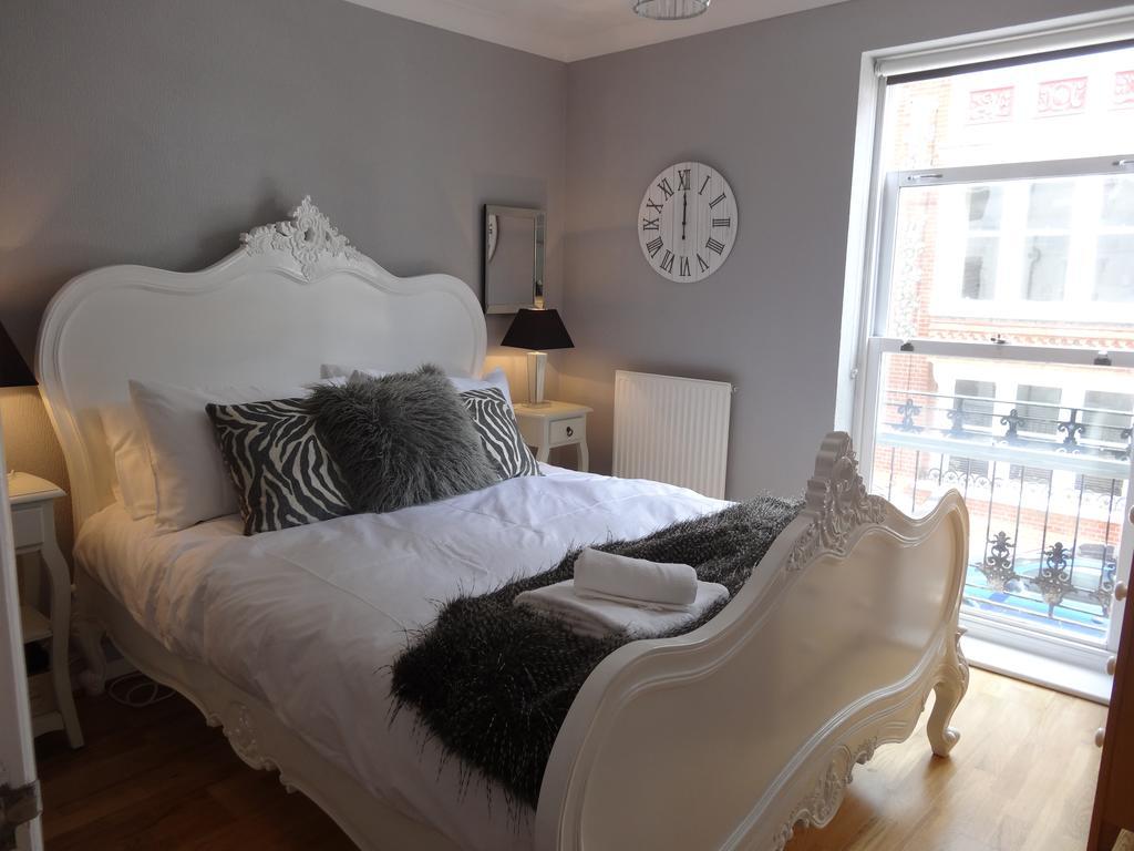 Burlington Beach Apartments Brighton ภายนอก รูปภาพ