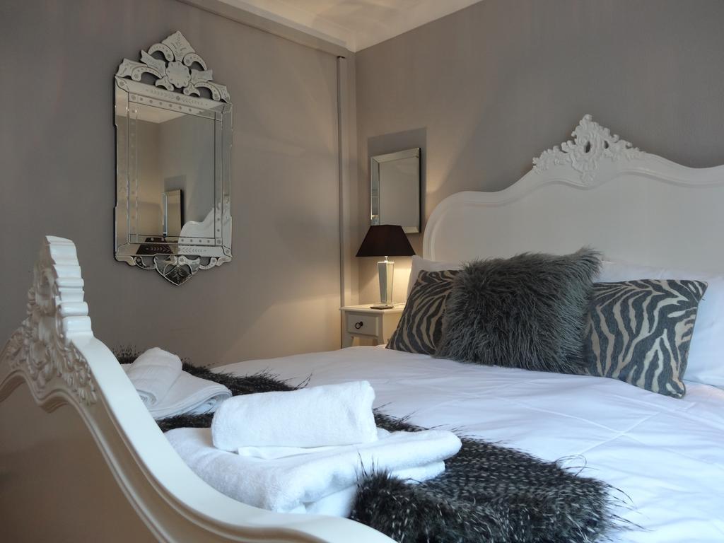 Burlington Beach Apartments Brighton ภายนอก รูปภาพ