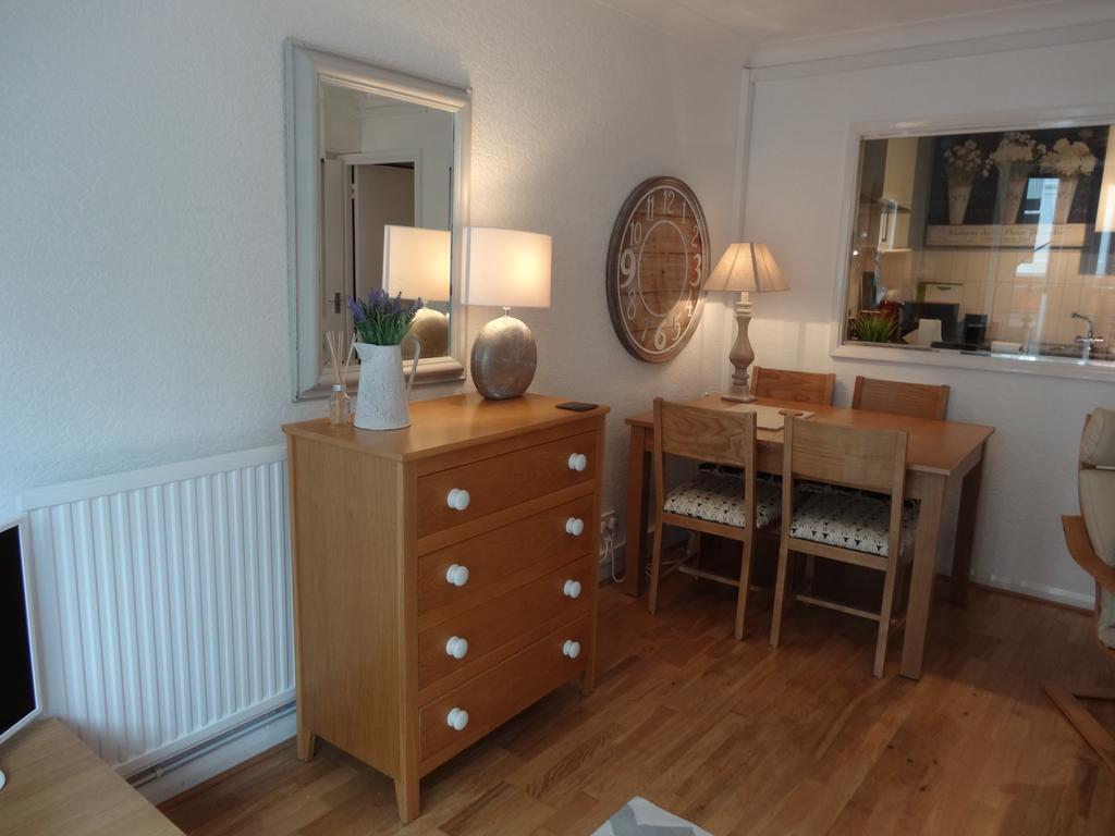 Burlington Beach Apartments Brighton ภายนอก รูปภาพ