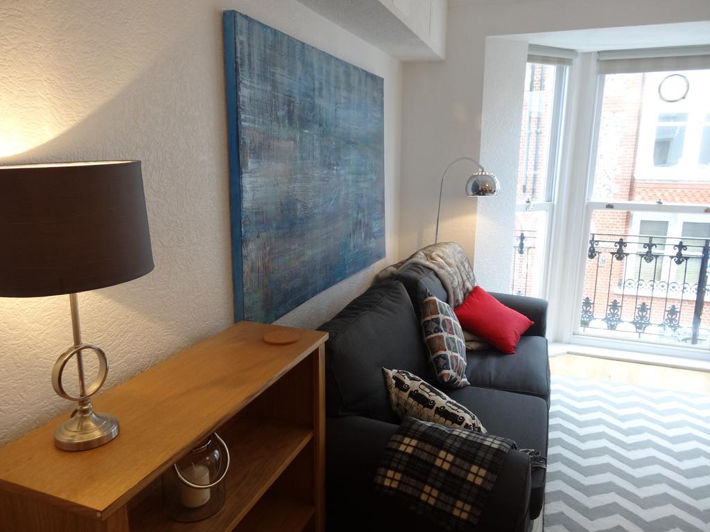 Burlington Beach Apartments Brighton ภายนอก รูปภาพ
