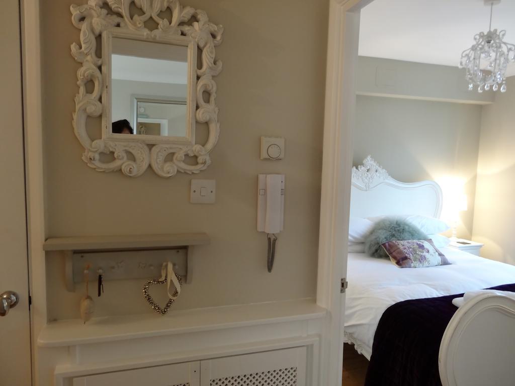 Burlington Beach Apartments Brighton ภายนอก รูปภาพ